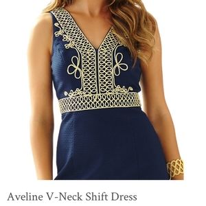 Lilly Pulitzer Aveline V-Neck Shift Dress
